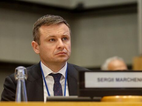 Глава Минфина Марченко заявил, что бизнес "должен разделить стоимость войны с государством" Глава Минфина Марченко заявил, что бизнес "должен разделить стоимость войны с государством"