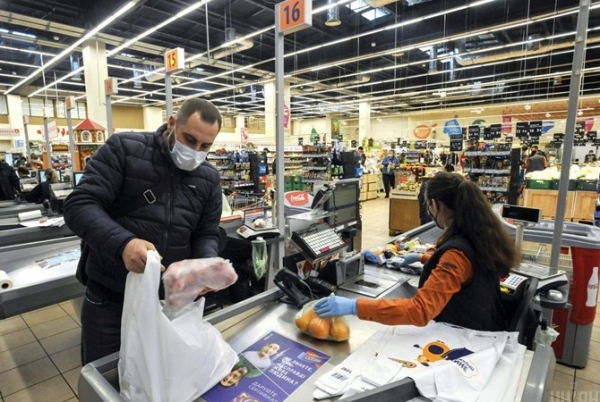 Готовимся к Пасхе: супермаркет против рынка - где продукты свежее и выгоднее Готовимся к Пасхе: супермаркет против рынка - где продукты свежее и выгоднее