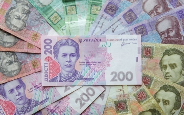 Гривна в 2020 году обесценится на 18% &mdash; аналитики Reuters