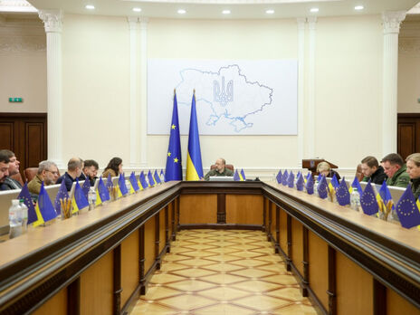 Кабмин расширил программу "єОселя" на всех украинцев, у которых нет собственного жилья