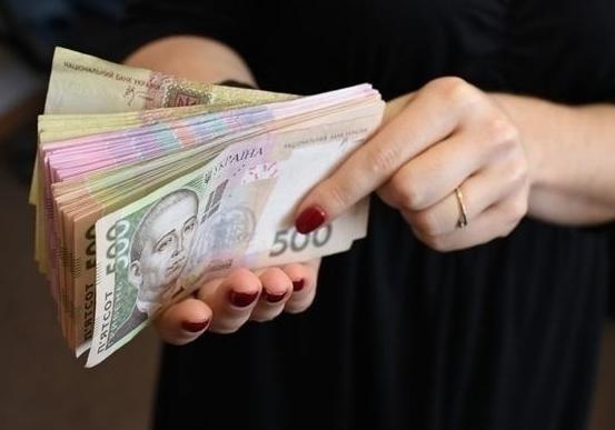 Как будет расти минимальная зарплата в Украине в ближайшие три года Как будет расти минимальная зарплата в Украине в ближайшие три года