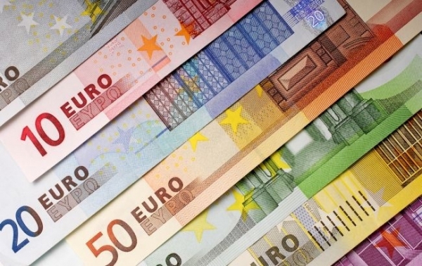 Курс валют 31 мая: евро резко подешевел Курс валют 31 мая: евро резко подешевел
