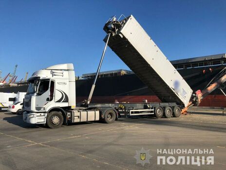 Нацполиция Украины разоблачила очередную схему злоупотреблений в зерновой госкомпании