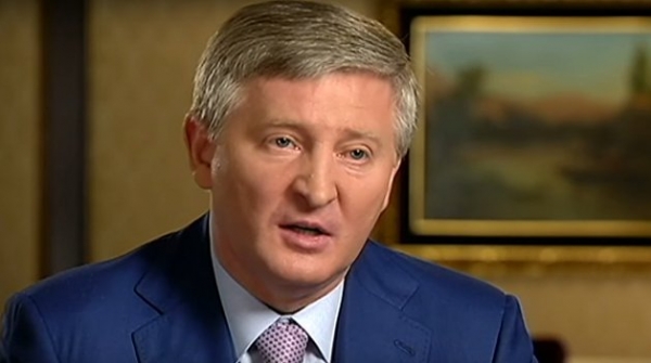 Неонацисты назвали сумму, которую получали от Ахметова за охрану его предприятий Неонацисты назвали сумму, которую получали от Ахметова за охрану его предприятий