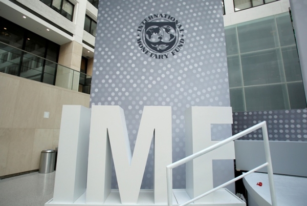 Пять условий от МВФ: что изменится для украинцев, если власть их выполнит Пять условий от МВФ: что изменится для украинцев, если власть их выполнит