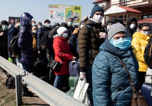Почему украинцы уезжают на заработки за границу Почему украинцы уезжают на заработки за границу