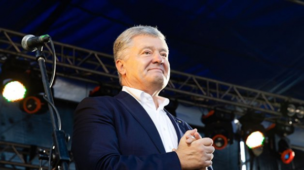 Порошенко объявил себя спасителем Украины