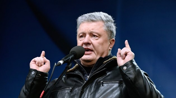 Порошенко потребовал закрыть ещё один украинский телеканал