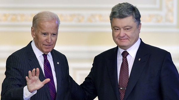 Порошенко в 2016 году дал приказ о спецоперациях в Крыму, но Байден его не поддержал - Деркач Порошенко в 2016 году дал приказ о спецоперациях в Крыму, но Байден его не поддержал - Деркач