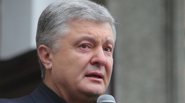 Порошенко встретил праздники в стране, которой правит Ленин - СМИ