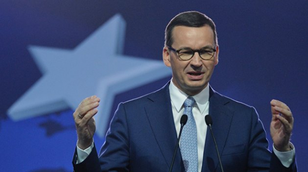Премьер-министр Польши назвал забор на границе защитой от Лукашенко Премьер-министр Польши назвал забор на границе защитой от Лукашенко
