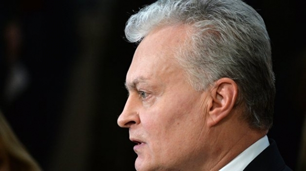 Президент Литвы предложил Лукашенко помощь в борьбе с коронавирусом
