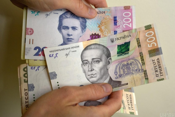 Рада хочет поднять прожиточный минимум: но пенсии и пособия от этого не вырастут 