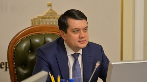 Разумков повез спикера Сейма Латвии в Донбасс