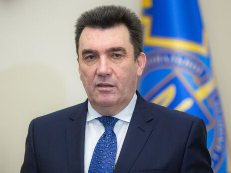 Санкции против двух российских банков продлены на три года – Данилов Санкции против двух российских банков продлены на три года – Данилов