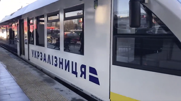 «Сердце может встать»: украинцы высмеяли новые «адские» унитазы в поездах страны «Сердце может встать»: украинцы высмеяли новые «адские» унитазы в поездах страны