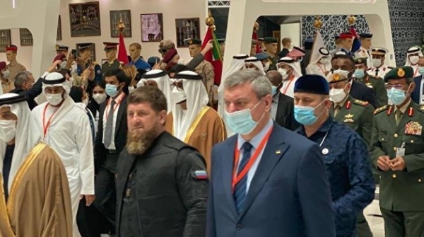 Шмыгаль потребовал от заместителя объяснений из-за фото с Кадыровым