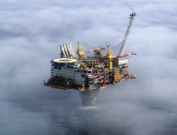 США увеличивает добычу нефти: теперь война на Ближнем Востоке не страшна потребителям США увеличивает добычу нефти: теперь война на Ближнем Востоке не страшна потребителям