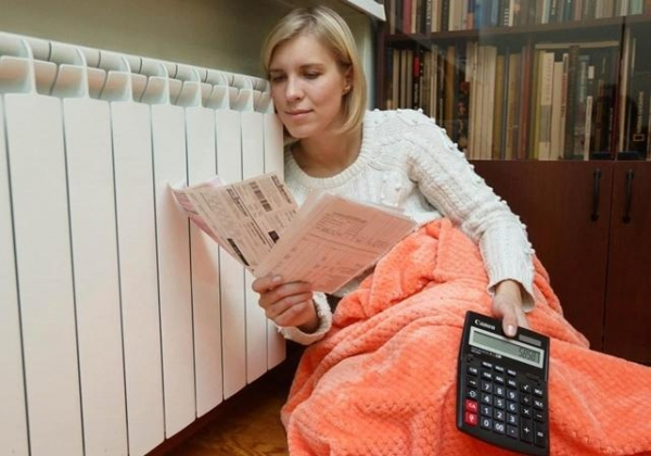 Тарифы на коммуналку не поднимут, но 12 миллиардов на субсидии правительству не хватает Тарифы на коммуналку не поднимут, но 12 миллиардов на субсидии правительству не хватает