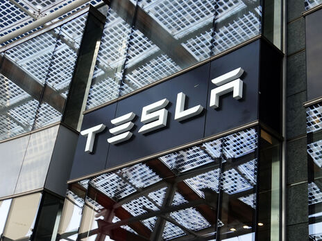 Tesla, разбившаяся в смертельном ДТП, не была на автопилоте – Маск Tesla, разбившаяся в смертельном ДТП, не была на автопилоте – Маск