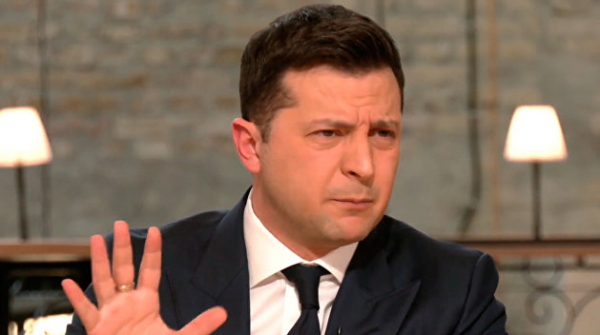 &laquo;Тут у меня очень простая стратегия&raquo;: Зеленский объяснил, почему не будет распускать Верховную Раду