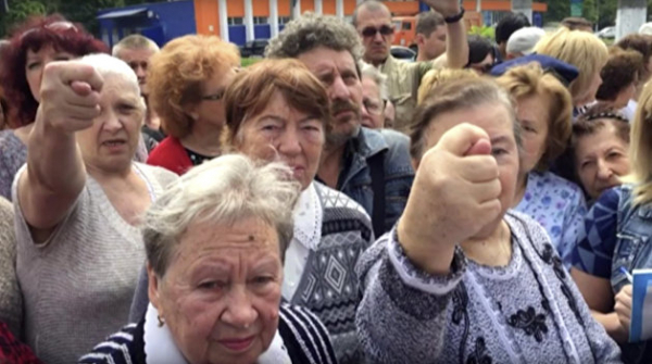 Украина будет с новыми дорогами, но без пенсионеров - Комаровский
