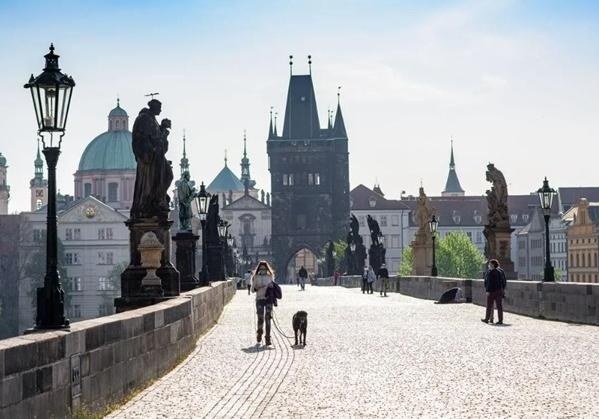 Украина "поставляет" в Чехию больше всего нелегальных мигрантов Украина "поставляет" в Чехию больше всего нелегальных мигрантов