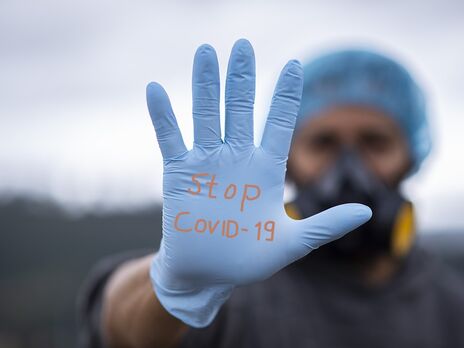 Украинцам, отстраненным от работы из-за отсутствия прививок от COVID-19, не оплатят больничные &ndash; Фонд соцстраха