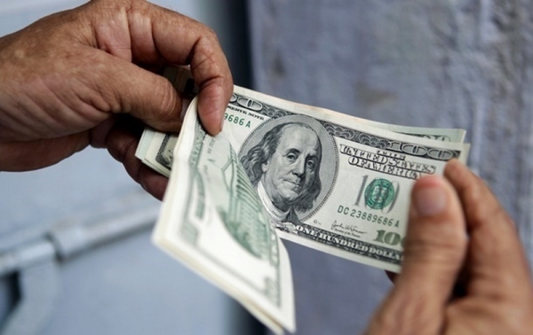 Украинцы смогут продавать валюту и получать переводы с помощью приложения &laquo;Дія&raquo;