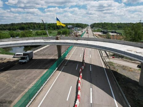 Украине на восстановление разрушенных из-за войны дорог нужно два – четыре года и 900 млрд грн – "Укравтодор" Украине на восстановление разрушенных из-за войны дорог нужно два – четыре года и 900 млрд грн – "Укравтодор"