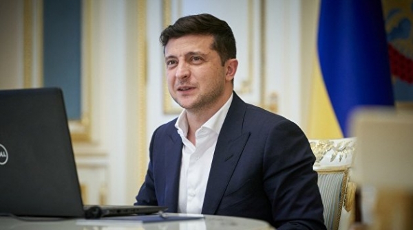 Украинский эксперт описал, что радикалы сделают с Зеленским, если он будет заигрывать с ними Украинский эксперт описал, что радикалы сделают с Зеленским, если он будет заигрывать с ними
