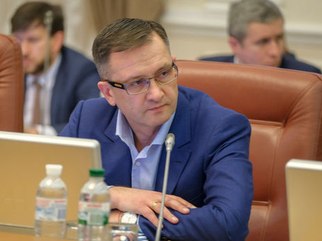 Уманский: От контрабанды на таможне украинский бюджет недополучает минимум 10 млрд грн в месяц Уманский: От контрабанды на таможне украинский бюджет недополучает минимум 10 млрд грн в месяц