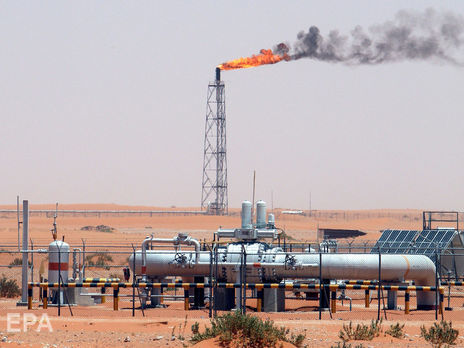 В июне Саудовская Аравия снизит добычу нефти дополнительно на 1 млн баррелей в сутки В июне Саудовская Аравия снизит добычу нефти дополнительно на 1 млн баррелей в сутки
