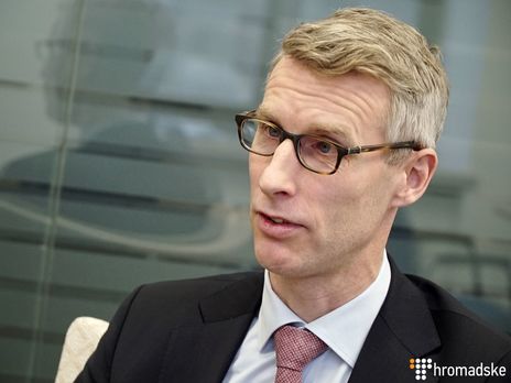 В МВФ объяснили, почему выступают против ограничения зарплат украинских чиновников В МВФ объяснили, почему выступают против ограничения зарплат украинских чиновников