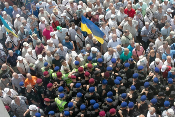 В Украине повысили пенсии ветеранам МВД и военным пенсионерам - в сумме на 5 миллиардов В Украине повысили пенсии ветеранам МВД и военным пенсионерам - в сумме на 5 миллиардов