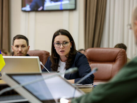 В Украине решили приостановить госрегулирование цен на топливо – вице-премьер В Украине решили приостановить госрегулирование цен на топливо – вице-премьер