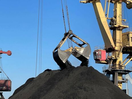 В Украине за два месяца запасы угля на складах энергокомпаний увеличились в три раза &ndash; Офис президента