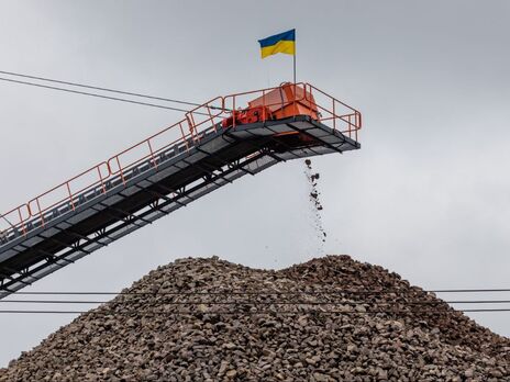 В Житомирской области запустили новый щебеночный завод, его достраивали уже во время российского вторжения. Фото В Житомирской области запустили новый щебеночный завод, его достраивали уже во время российского вторжения. Фото