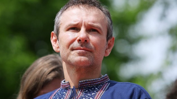 Вакарчук нашел способ уйти из Рады Вакарчук нашел способ уйти из Рады