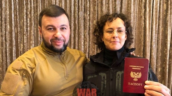 Вслед за паспортом ЛНР Чичерина получила паспорт ДНР - фото