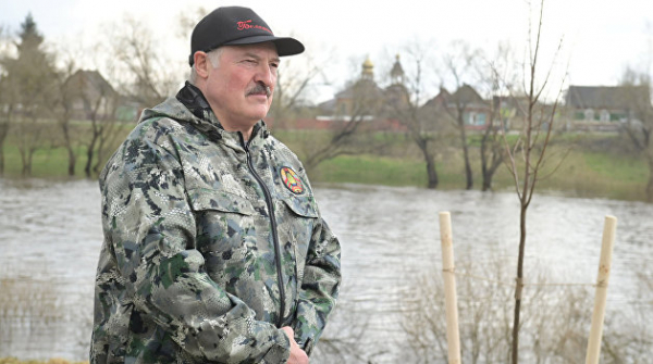 «Выявлены спящие террористические ячейки»: Лукашенко объяснил, почему перекрыта граница с Украиной «Выявлены спящие террористические ячейки»: Лукашенко объяснил, почему перекрыта граница с Украиной