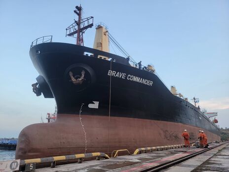 Зеленский: Из портов Украины вышли уже 16 судов с зерном для семи стран на трех континентах &ndash; Европы, Азии и Африки
