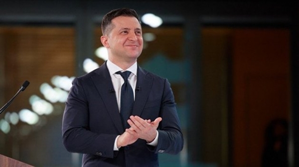Зеленский назвал Украину «центром и сердцем Европы» Зеленский назвал Украину «центром и сердцем Европы»