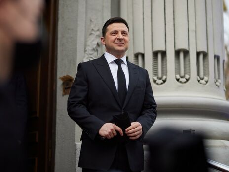Зеленский о курсе гривны: Мы понимаем, что будет завтра Зеленский о курсе гривны: Мы понимаем, что будет завтра