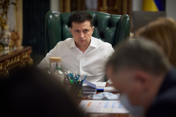 Зеленский подписал закон о компенсациях за задержки зарплат, стипендий и пенсий Зеленский подписал закон о компенсациях за задержки зарплат, стипендий и пенсий