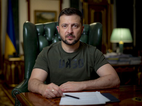 Зеленский подписал закон о возврате акцизов на топливо Зеленский подписал закон о возврате акцизов на топливо