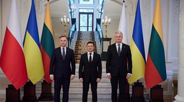 Зеленский заявил, что Польша и Литва поддерживают Украину в &laquo;борьбе с РФ&raquo;