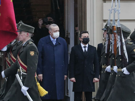 Зеленский заявил, что Украина и Турция планируют увеличить товарооборот до $10 млрд в год Зеленский заявил, что Украина и Турция планируют увеличить товарооборот до $10 млрд в год